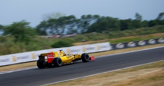 N-Gine Renault F1 Team Show